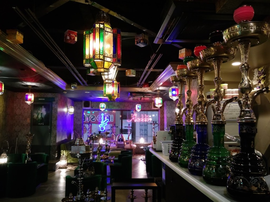 Aladdin Oriental SHISHA Lounge　店内
